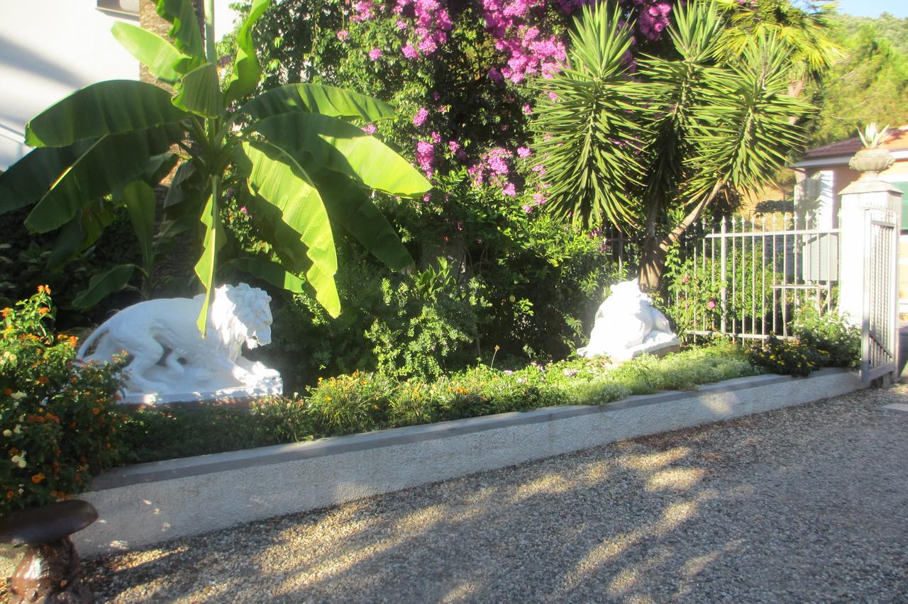 مونيلّي Villa Argentina المظهر الخارجي الصورة